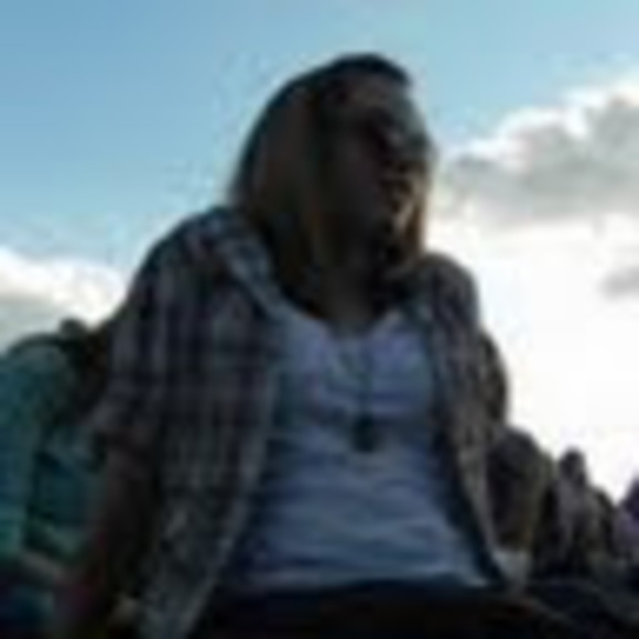 Meet your Posher, Andrea - Picture 1 of 1